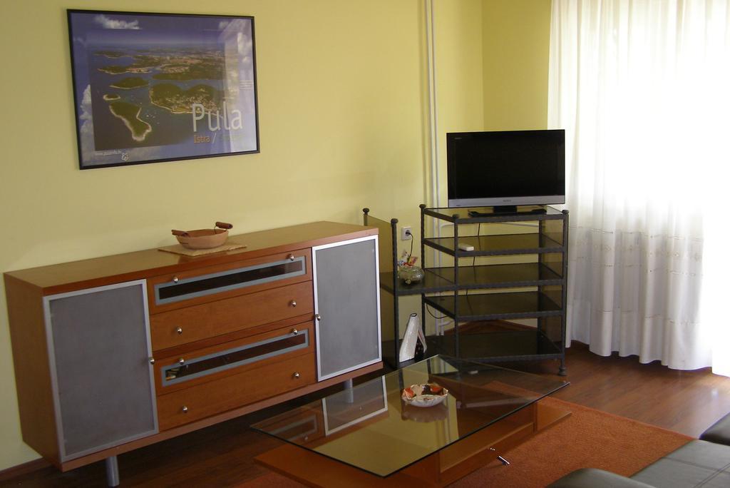 Apartment Vallelunga Pula Room photo